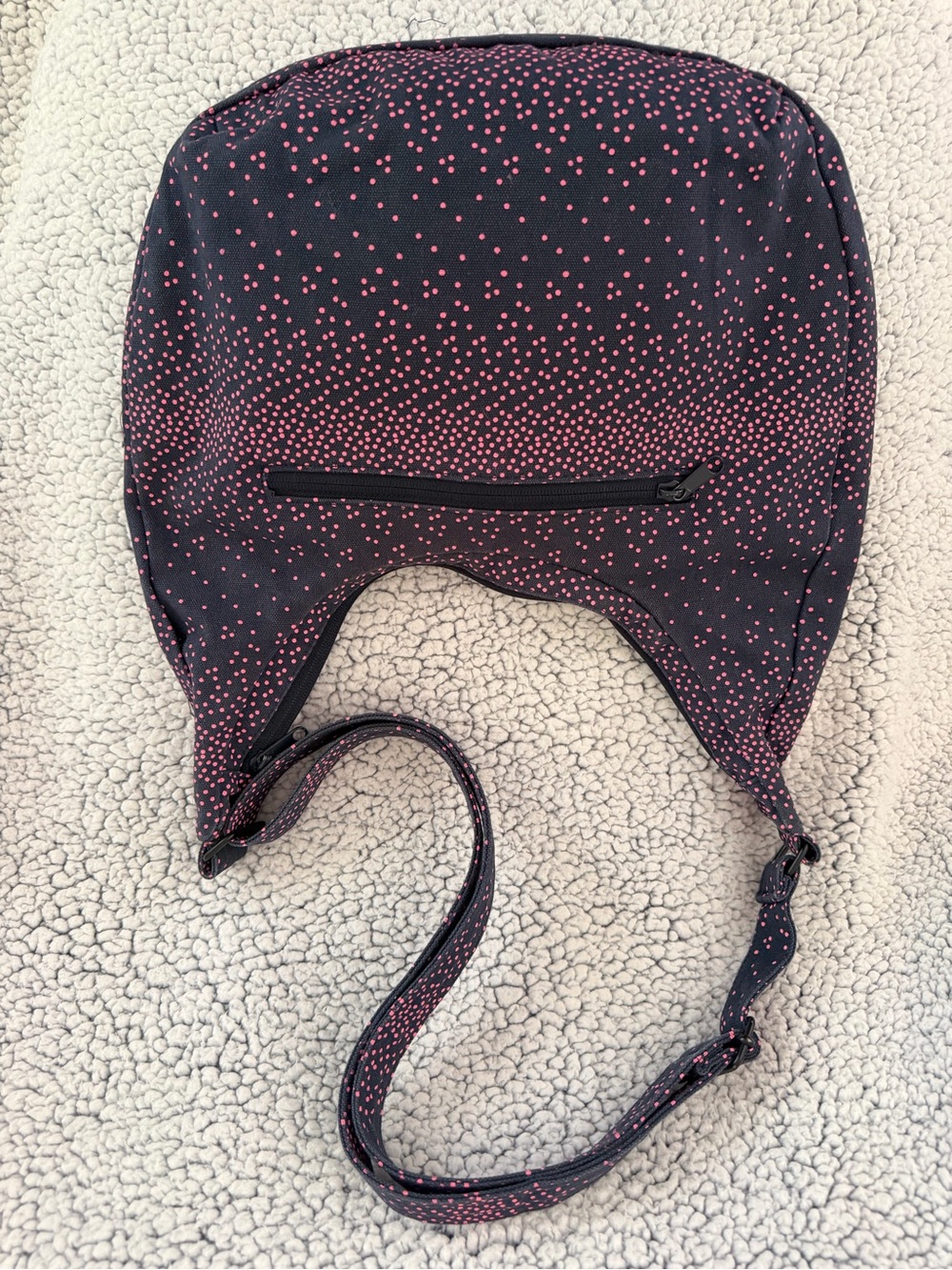 Kavu Black Crossbody with Pink Dot Print - Picture 4 of 10